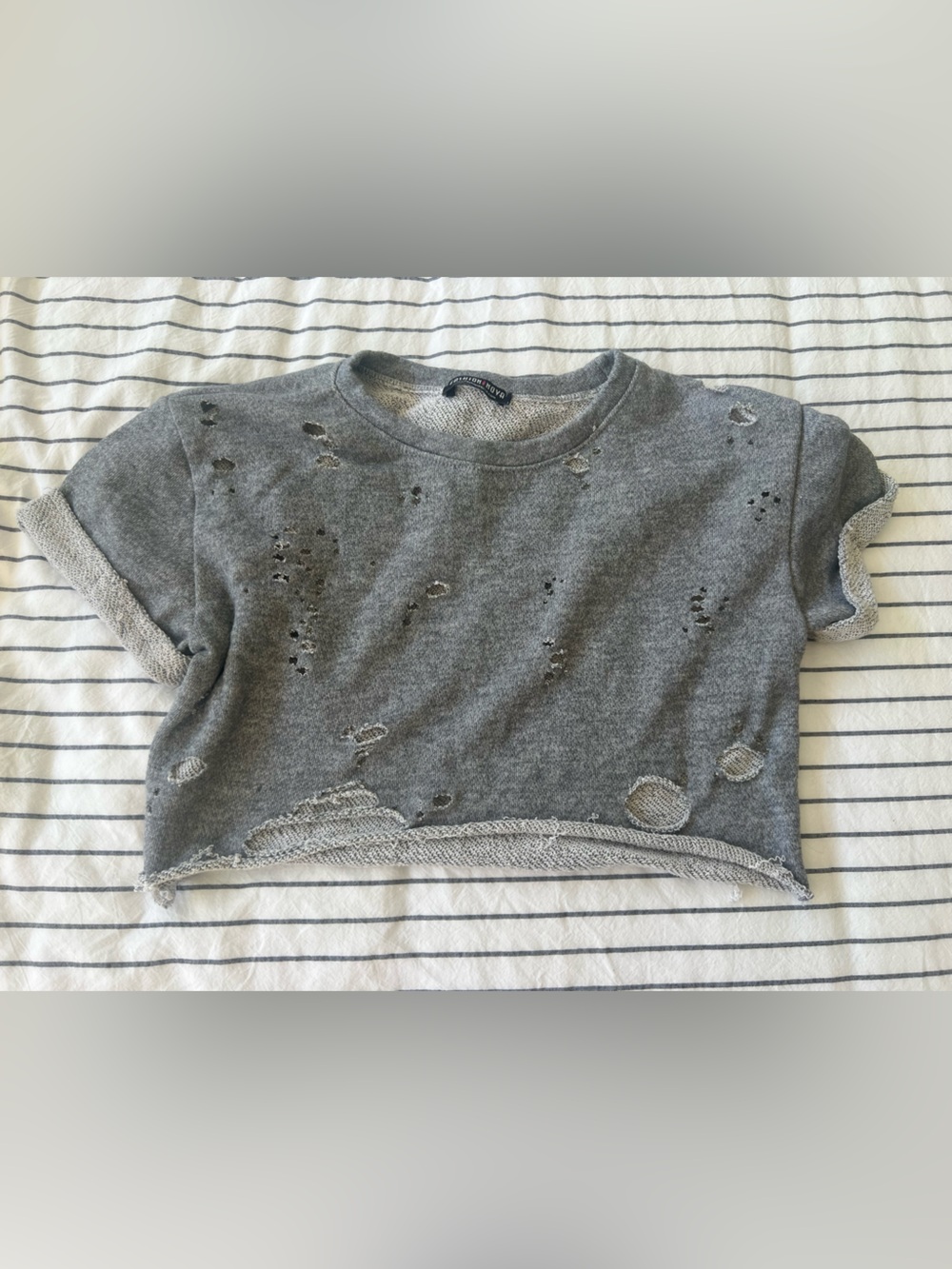 Distressed Grey Short Sleeve Sweatshirt crop to size x-small